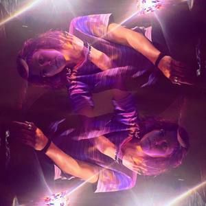 Meet your Posher, Kails